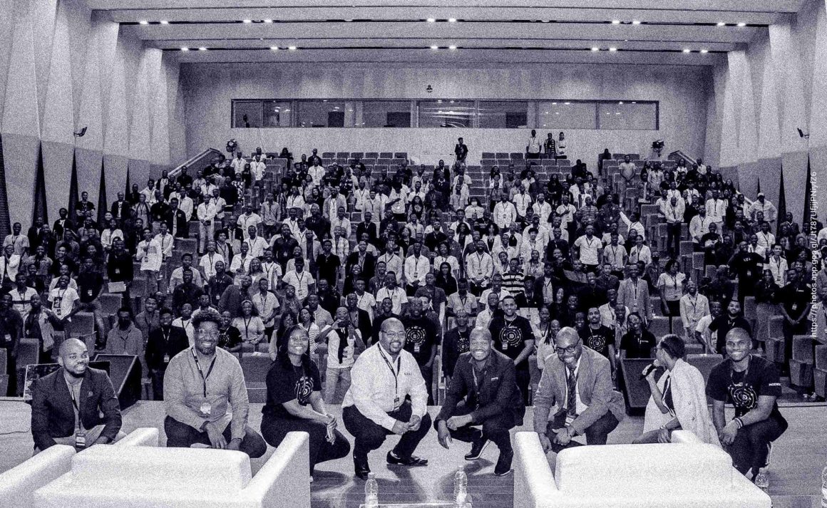 Foto família do Data Wave 2024