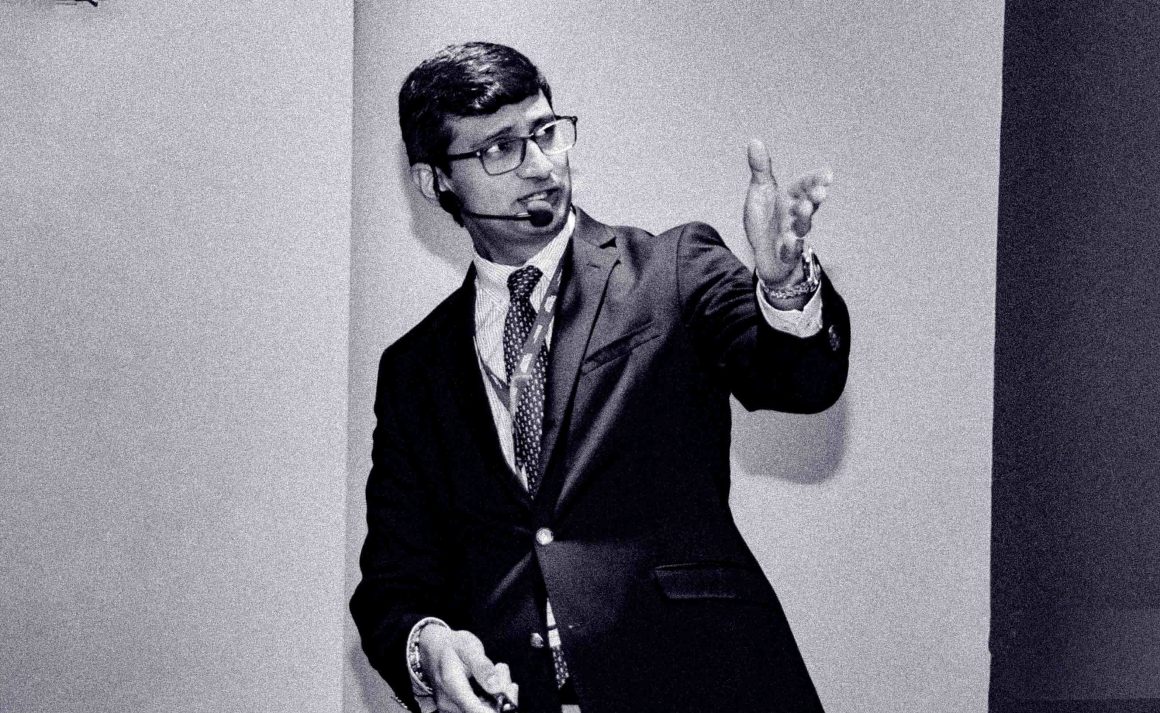 Devan Manmoandas, Administrador financeiro do Moza Banco