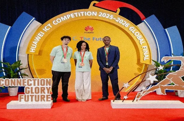 Estudantes Moçambicanos Conquistam Pódio na Maior Competição Mundial de Tecnologia